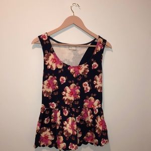 floral peplum tank with key hole back!